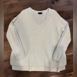 Lord & Taylor Cream V-Neck Sweater